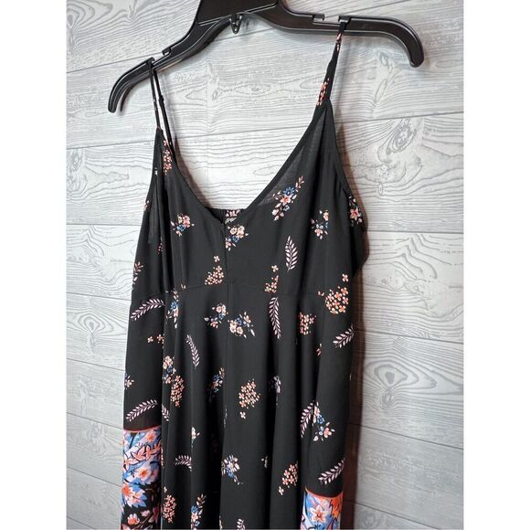 Express handkerchief dress, size medium - Picture 2 of 7